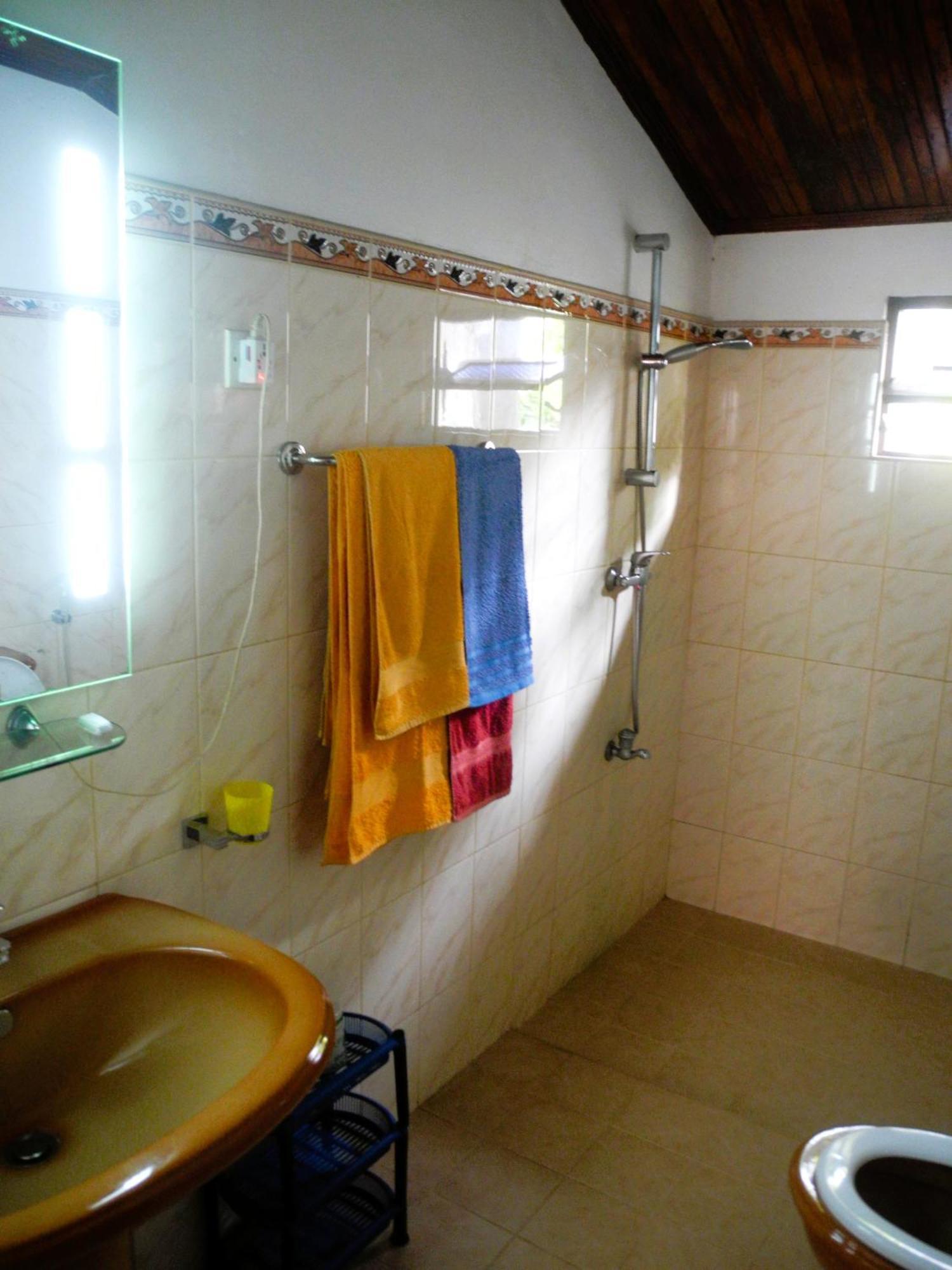 Top Of The Hill Guesthouse Велигама Номер фото