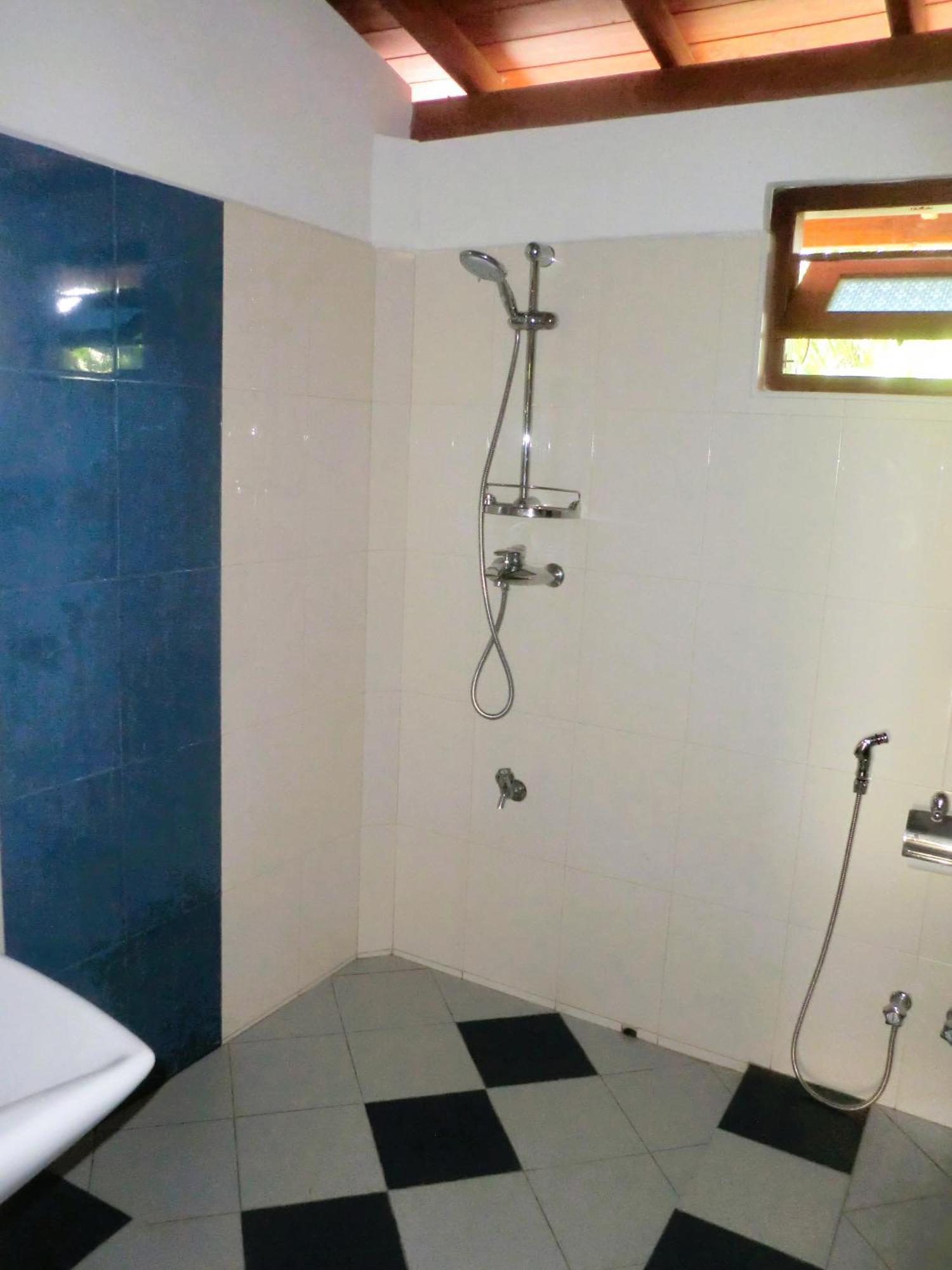 Top Of The Hill Guesthouse Велигама Номер фото